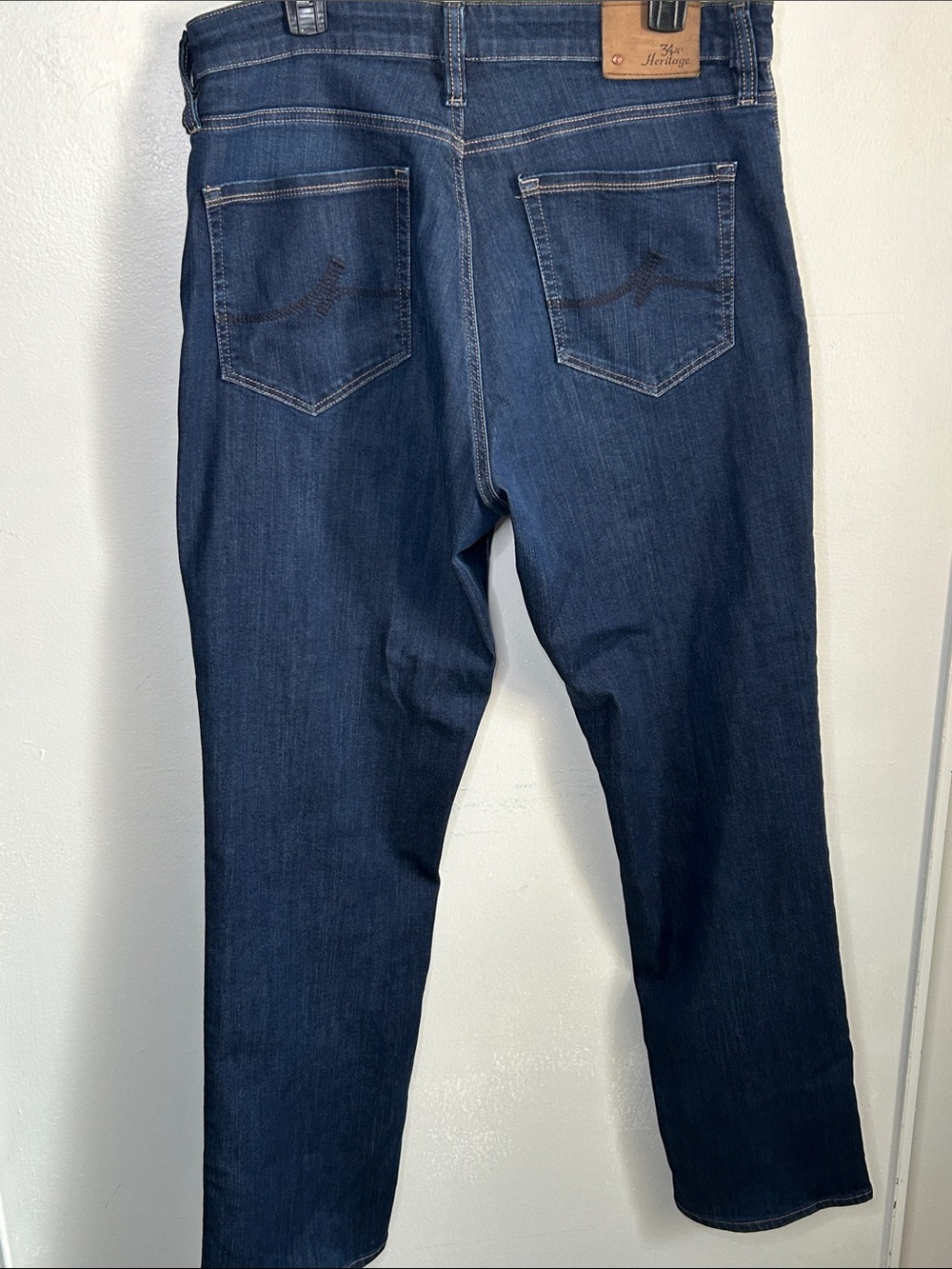 34 Heritage Men's Dark Wash Denim Cotton Blend Straight-Leg Jeans - Picture 5 of 9